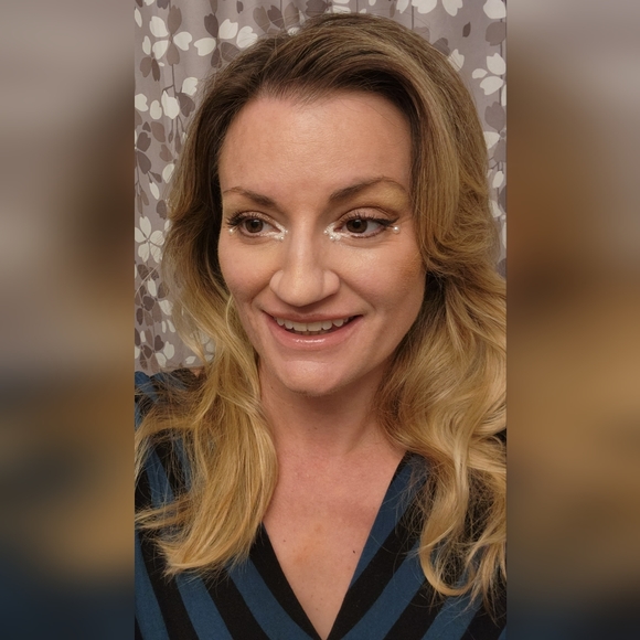 Meet your Posher, Mari - Picture 8 of 9